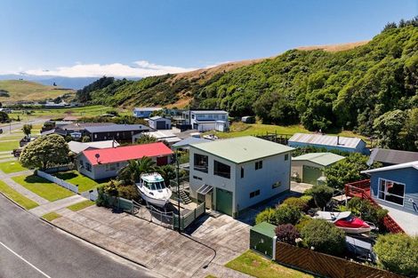 Photo of property in 36 Kotare Place, South Bay, Kaikoura, 7300