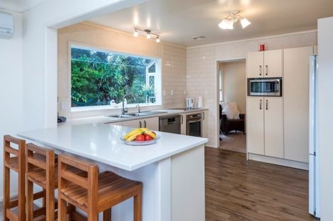 Photo of property in 2/9 Takutai Avenue, Bucklands Beach, Auckland, 2012