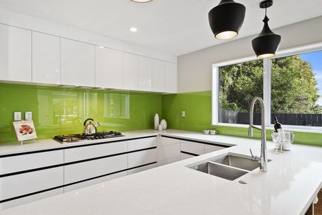 Photo of property in 538a Glenfield Road, Glenfield, Auckland, 0629