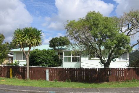 Photo of property in 78 Paragon Avenue, Beach Haven, Auckland, 0626