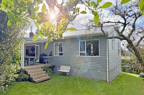 Photo of property in 107 Birkdale Road, Birkdale, Auckland, 0626