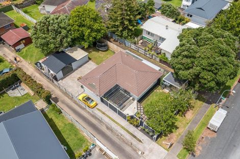 Photo of property in 17 Ashcroft Avenue, Mangere Bridge, Auckland, 2022