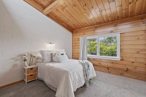 Photo of property in 2/15 Selwyn Crescent, Forrest Hill, Auckland, 0620