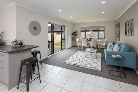 Photo of property in 50 Cyril French Drive, Flat Bush, Auckland, 2016