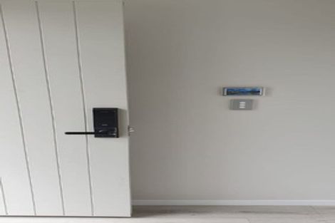 Photo of property in 28 Koroheke Road, Takanini, 2110