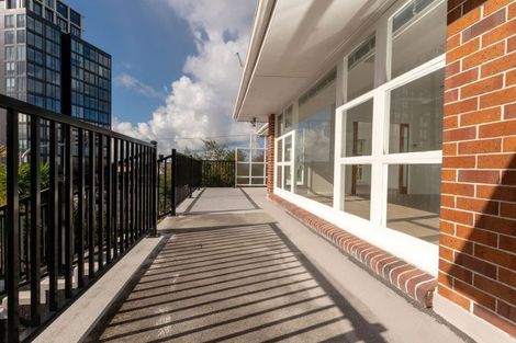 Photo of property in 6 Swanson Road, Henderson, Auckland, 0610