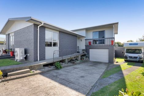Photo of property in 23 Clifton Drive, Waitara, 4320