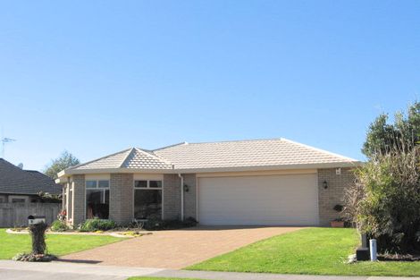 Photo of property in 22 Caversham Drive, Rototuna, Hamilton, 3210