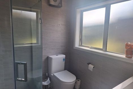 Photo of property in 45 Vinistra Road, Kumeu, 0810