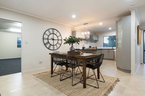 Photo of property in 14 Tarn Close, Pyes Pa, Tauranga, 3112