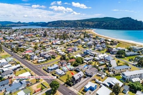 Photo of property in 306 Ocean Road, Whangamata, 3620