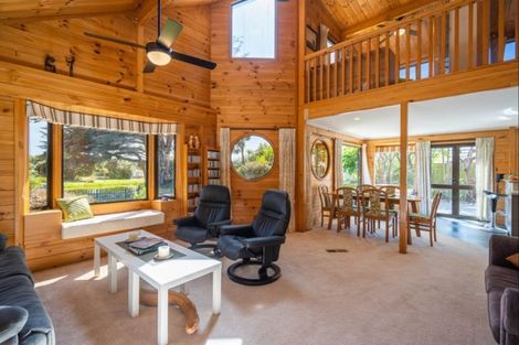 Photo of property in 23 Barrett Drive, Waikanae Beach, Waikanae, 5036