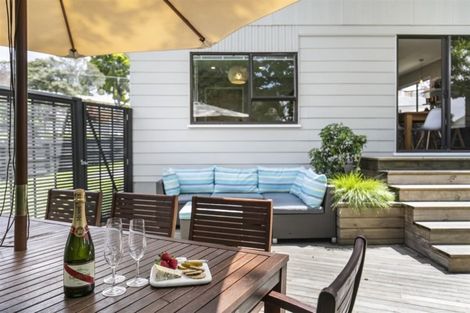 Photo of property in 22 Spargo Road, Massey, Auckland, 0614