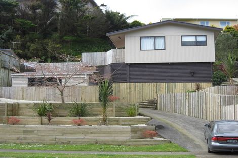 Photo of property in 77 Poplar Grove, Whalers Gate, New Plymouth, 4310