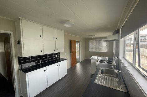 Photo of property in 34 Casuarina Road, Half Moon Bay, Auckland, 2012