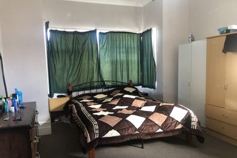 Photo of property in 15 Cutten Street, South Dunedin, Dunedin, 9012