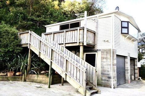 Photo of property in 20 Lincoln Avenue, Tawa, Wellington, 5028