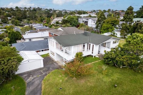 Photo of property in 118 Mountbatten Avenue, Hillcrest, Auckland, 0627