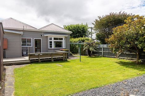 Photo of property in 195 Macandrew Road, South Dunedin, Dunedin, 9012