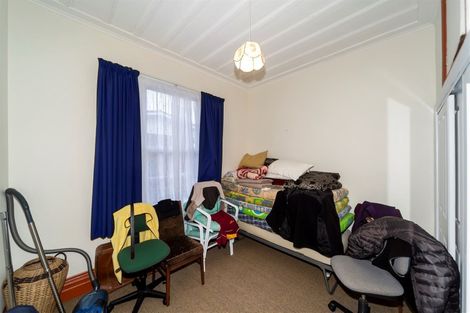 Photo of property in 16 Surrey Street, Hawera, 4610