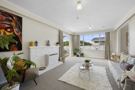 Photo of property in 252 Huatoki Street, Upper Vogeltown, New Plymouth, 4310