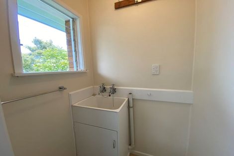 Photo of property in 1/15 Munstead Place, Hillcrest, Auckland, 0627