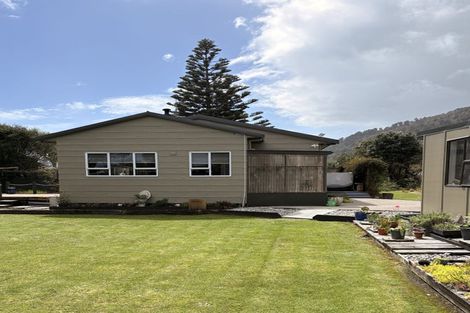 Photo of property in 12 Corbett Street, Hector, 7822