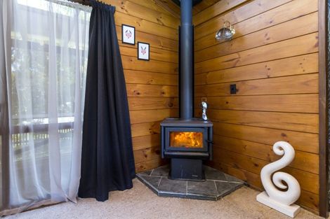 Photo of property in 99 Gibbons Street, Ebdentown, Upper Hutt, 5018