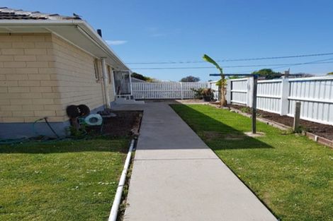 Photo of property in 9 Pembroke Street, Avondale, Christchurch, 8061