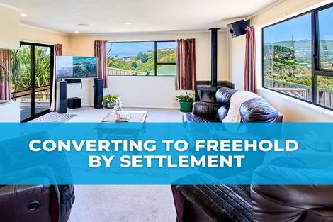 Photo of property in 20 Lyndfield Lane, Newlands, Wellington, 6037