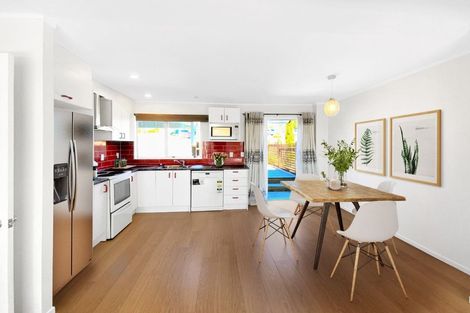 Photo of property in 7 Hollydale Grove, Churton Park, Wellington, 6037