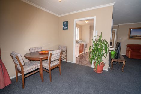 Photo of property in 231 Mcquarrie Street, Kingswell, Invercargill, 9812