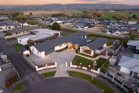 Photo of property in 58 Rodeo Drive, Kelvin Grove, Palmerston North, 4414