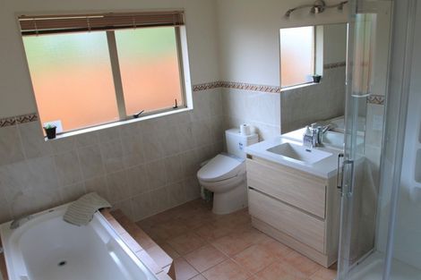 Photo of property in 14 Merlot Place, Rototuna, Hamilton, 3210