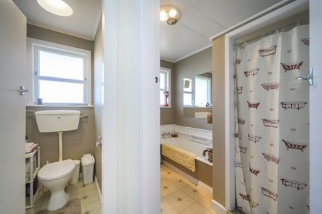 Photo of property in 68 Ferguson Street, Awapuni, Palmerston North, 4412