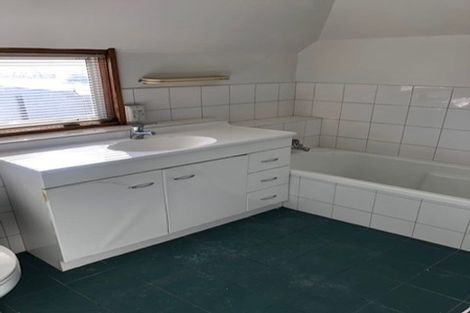 Photo of property in Cranleigh Mews, 3/10 Cranmer Square, Christchurch Central, Christchurch, 8013