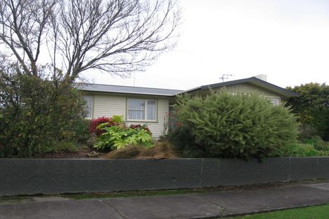 Photo of property in 17 Anakiwa Street, Kelvin Grove, Palmerston North, 4414