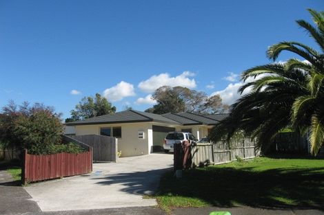 Photo of property in 42 Lisa Rise, Half Moon Bay, Auckland, 2012