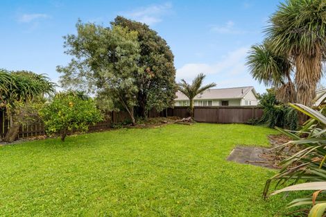 Photo of property in 43 Aotaki Street, Otaki, 5512