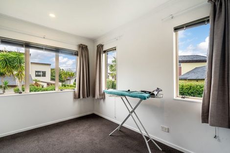 Photo of property in 27 Kinleith Way, Albany, Auckland, 0632