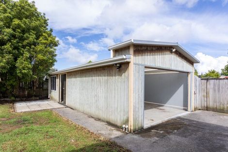 Photo of property in 18 Garelja Road, Henderson, Auckland, 0612