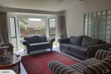 Photo of property in 16 Meynell Court, Glen Eden, Auckland, 0602