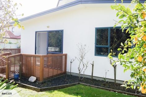 Photo of property in 1b Estuary Views, Shelly Park, Auckland, 2014