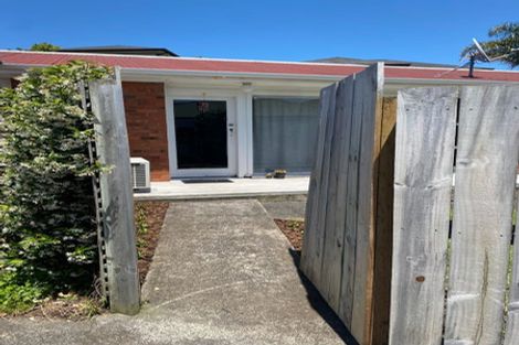 Photo of property in 2/1369 Dominion Extension, Mount Roskill, Auckland, 1041