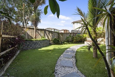 Photo of property in 7/46 Packspur Drive, Flat Bush, Auckland, 2016