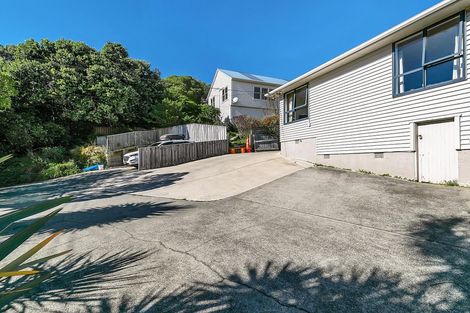 Photo of property in 14 Downes Street, Titahi Bay, Porirua, 5022