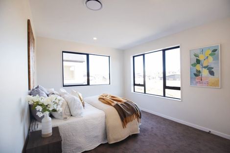 Photo of property in 5 Babos Avenue, Kumeu, 0810