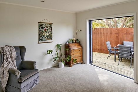 Photo of property in 51a Omapere Street, Whitby, Porirua, 5024