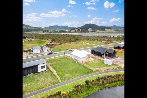 Photo of property in 208 Hamiora Street, Matarangi, 3592