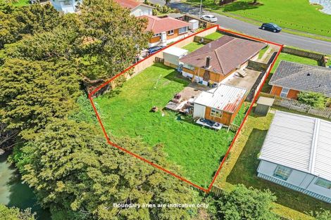 Photo of property in 20 Innismara Avenue, Wattle Downs, Auckland, 2103